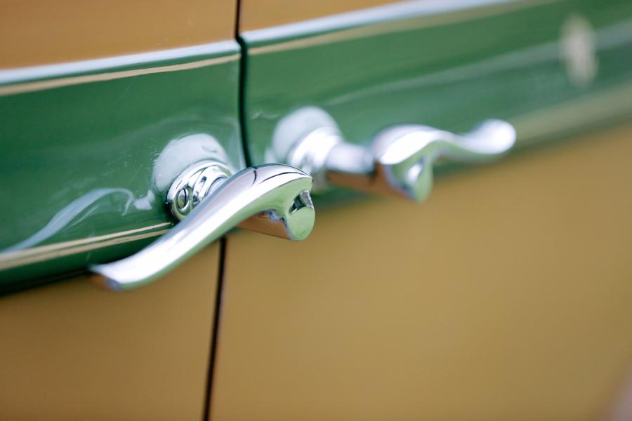  Pierce-Arrow 12 Model Sedan 1934 года  (фото 15 из 32)